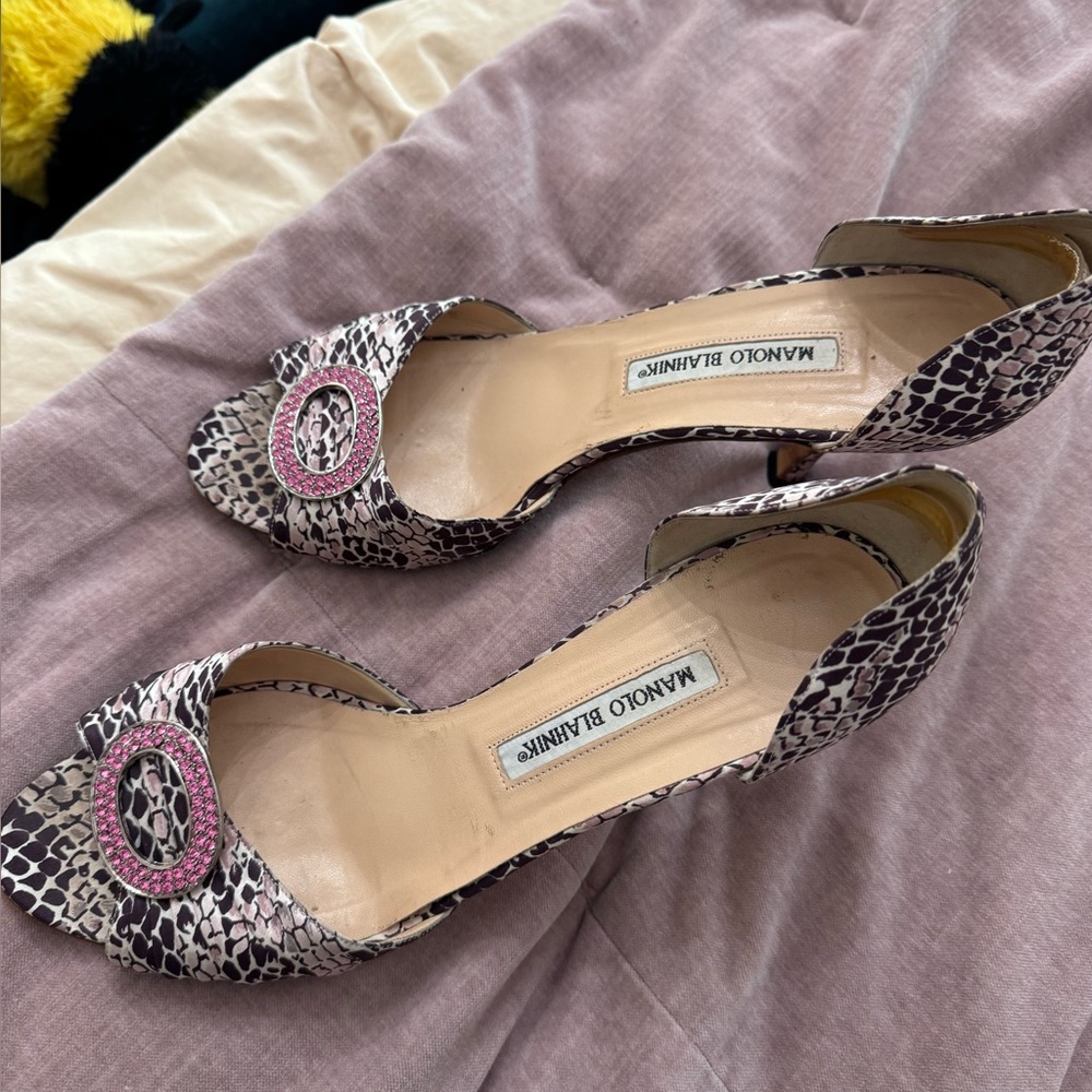 Manolo Blahnik Snakeskin Peep-Toe Heels - Pink and Black